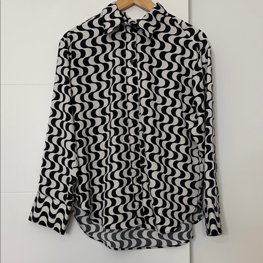 H&M Black and White Wave Pattern Camisole